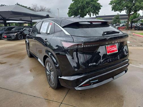 Black Diamond Pearl 2024 Nissan ARIYA ENGAGE