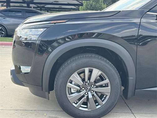 2025 Nissan Pathfinder SV FWD