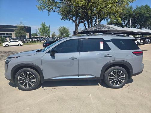 Boulder Gray Pearl 2026 Nissan Pathfinder Platinum