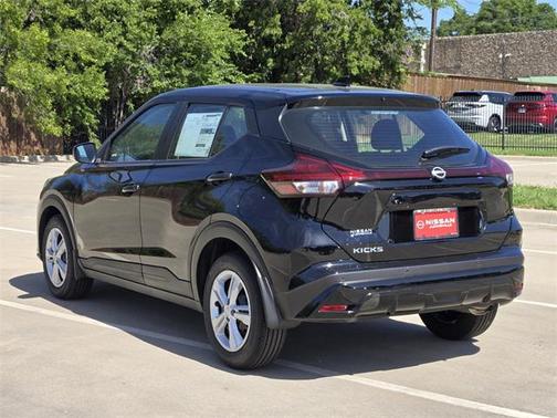 2025 Nissan Kicks S