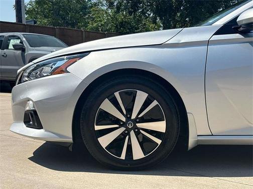 2020 Nissan Altima 2.5 SV