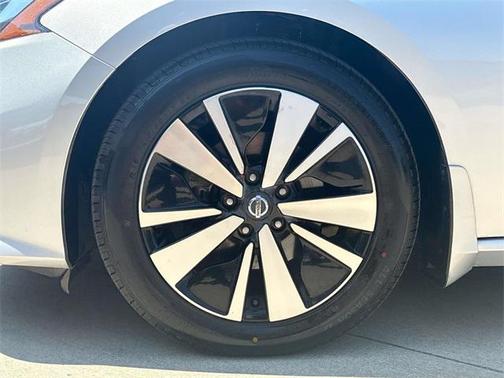 2020 Nissan Altima 2.5 SV