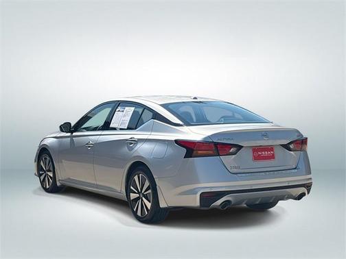2020 Nissan Altima 2.5 SV