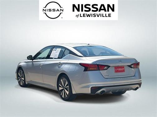 2020 Nissan Altima 2.5 SV