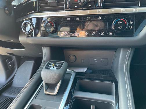 Super Black 2026 Nissan Pathfinder Platinum