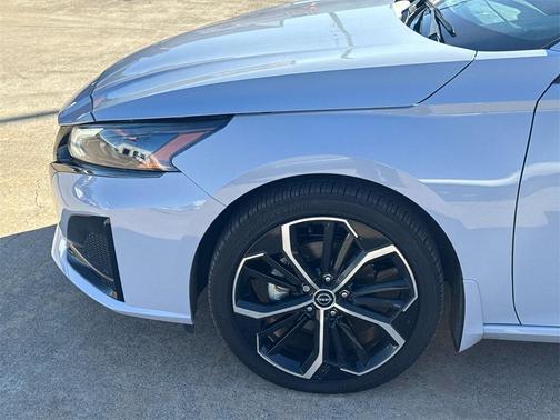 2024 Nissan Altima SR FWD