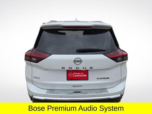 Everest White Pearl 2024 Nissan Rogue Platinum