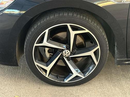 2020 Volkswagen Passat 2.0T R-Line