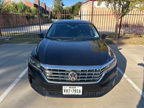 2020 Volkswagen Passat 2.0T R-Line