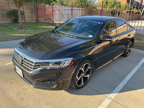 2020 Volkswagen Passat 2.0T R-Line