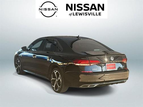 2020 Volkswagen Passat 2.0T R-Line