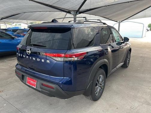 2025 Nissan Pathfinder SV FWD