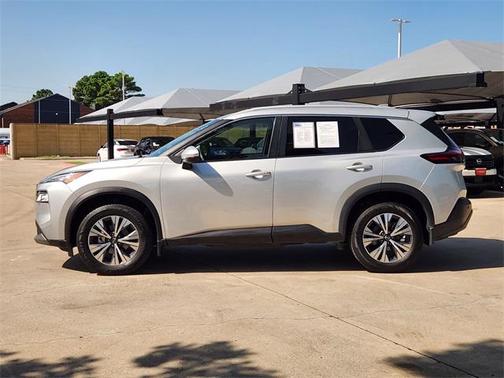 2022 Nissan Rogue SV