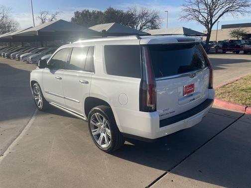 2016 Cadillac Escalade Premium