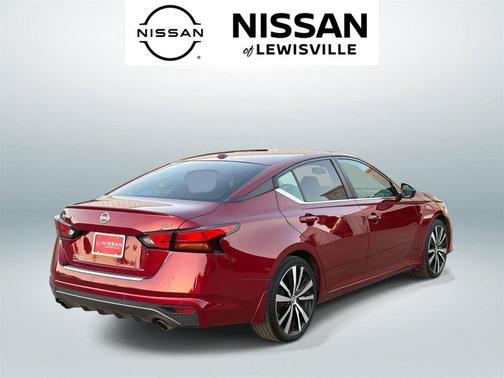 2020 Nissan Altima SR FWD