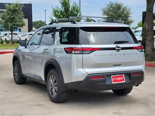 2025 Nissan Pathfinder SV FWD