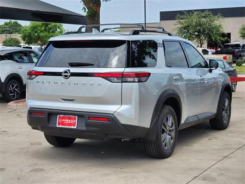 2025 Nissan Pathfinder SV FWD
