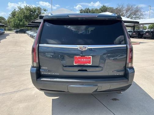 2020 Cadillac Escalade Premium Luxury