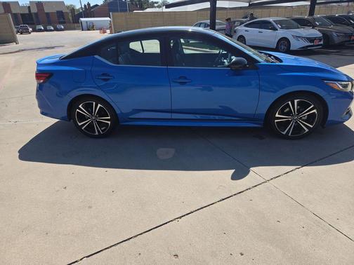 2022 Nissan Sentra SR
