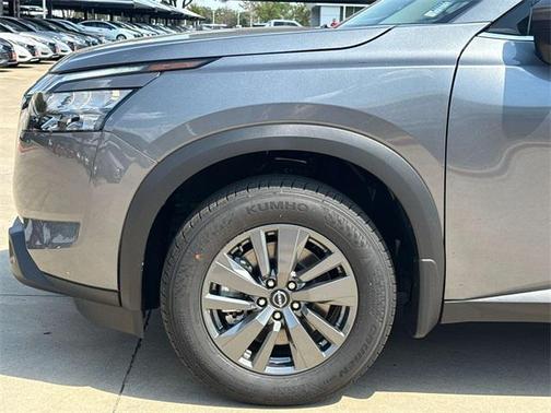 2025 Nissan Pathfinder SV FWD