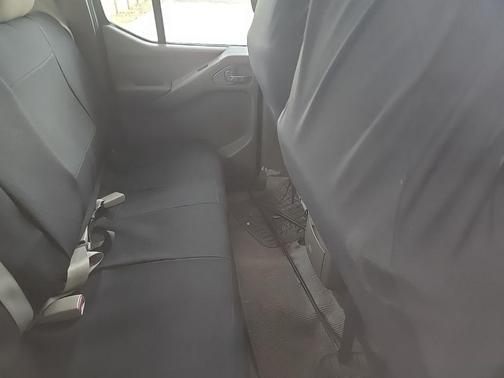 Super Black 2007 Nissan Frontier SE Crew Cab