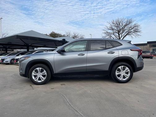 2024 Chevrolet Trax LS