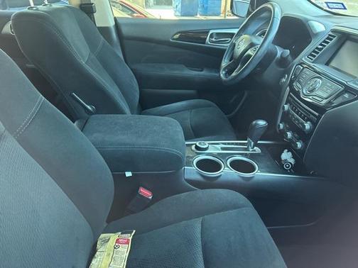 2014 Nissan Pathfinder SV