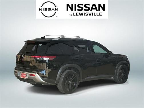 2023 Nissan Pathfinder SL FWD