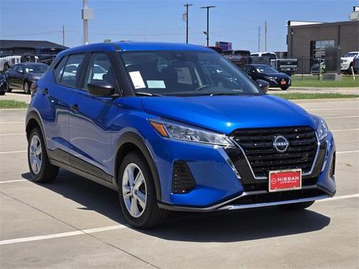 2025 Nissan Kicks S