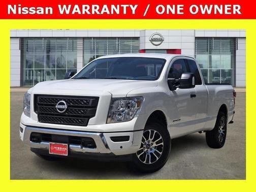 2024 Nissan Titan SV