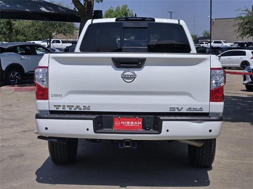 2024 Nissan Titan SV