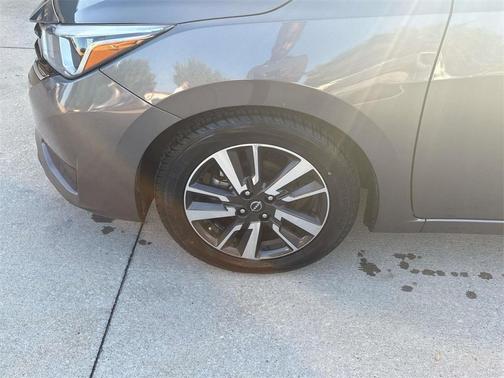 2024 Nissan Versa 1.6 SV