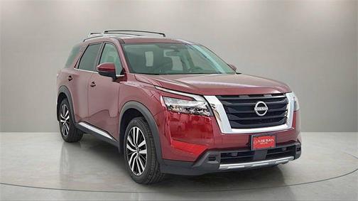 2025 Nissan Pathfinder Platinum FWD