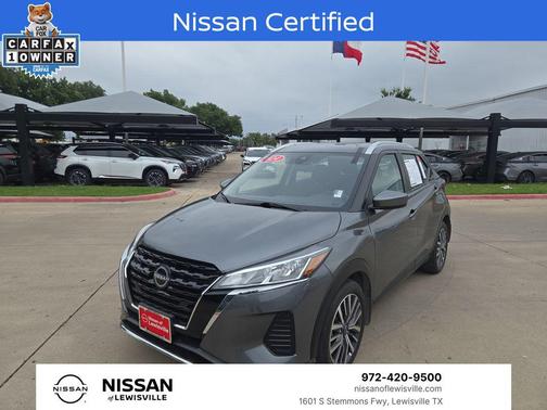 Gun Metallic 2024 Nissan Kicks SV