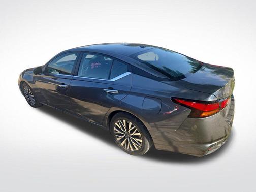 Gun Metallic 2025 Nissan Altima 2.5 SV