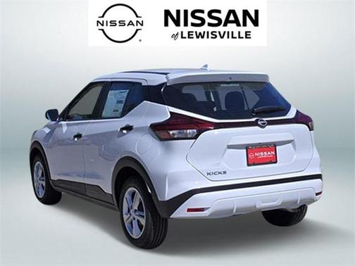2025 Nissan Kicks S