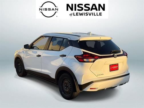 2022 Nissan Kicks S