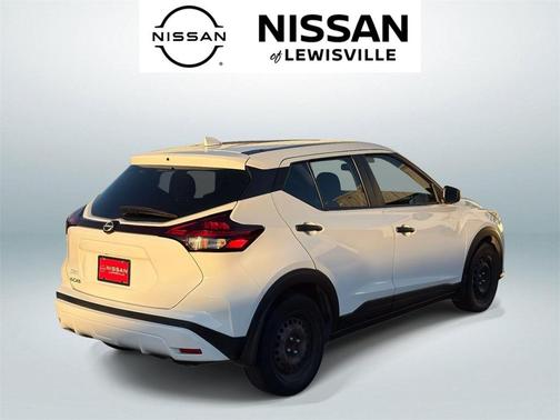 2022 Nissan Kicks S