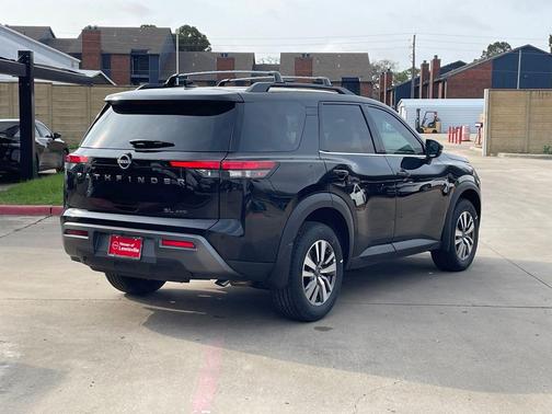 Super Black 2026 Nissan Pathfinder SL