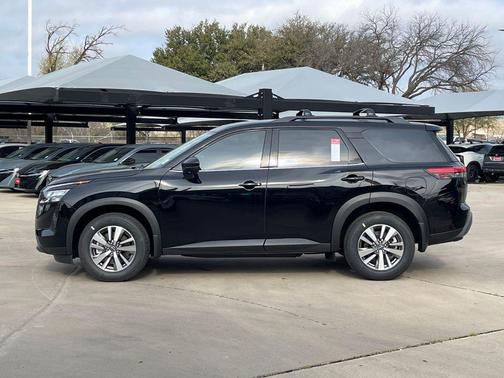 Super Black 2026 Nissan Pathfinder SL