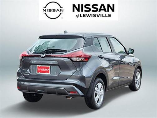 2025 Nissan Kicks S