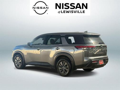 2022 Nissan Pathfinder S 2WD