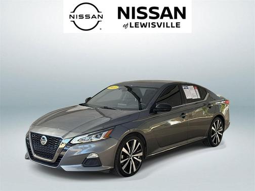 2022 Nissan Altima SR FWD
