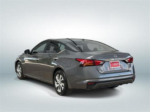 2025 Nissan Altima S FWD