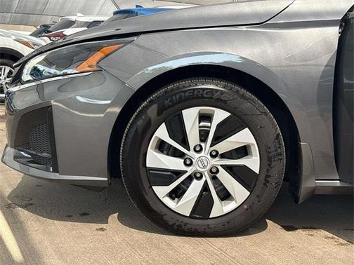 2025 Nissan Altima S FWD