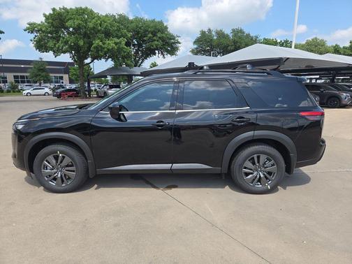 Super Black 2026 Nissan Pathfinder SV