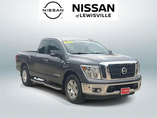 2017 Nissan Titan SV