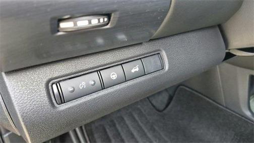 2025 Nissan Pathfinder SL FWD