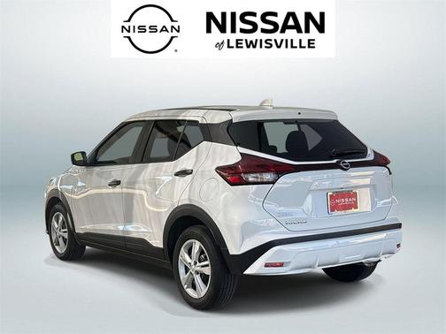 2025 Nissan Kicks S