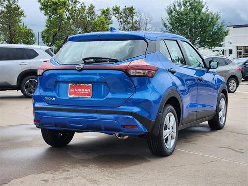 2025 Nissan Kicks S